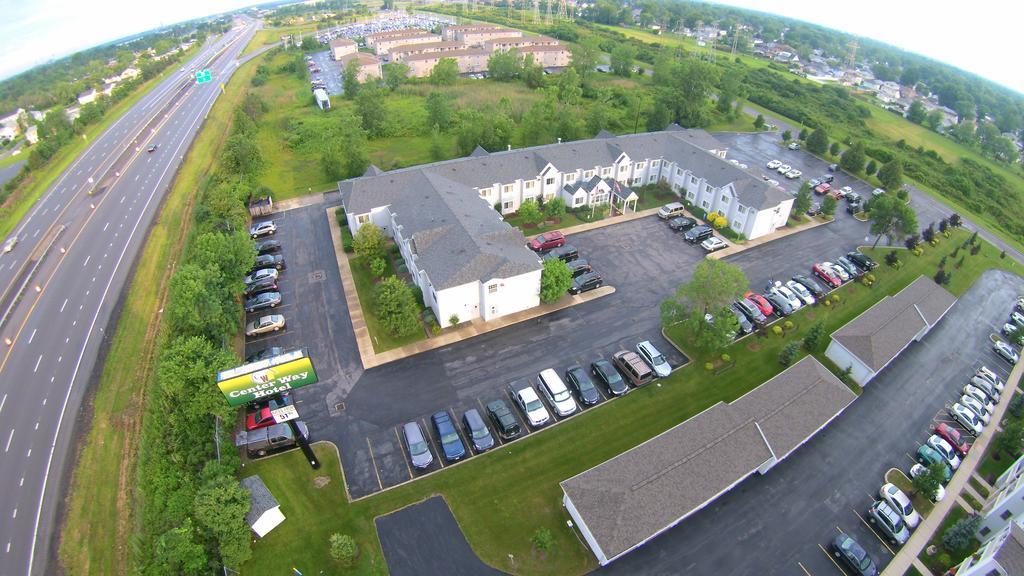 Centerway Hotel Buffalo Tonawanda Bagian luar foto