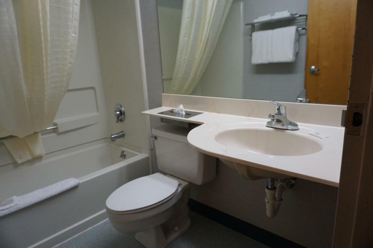 Centerway Hotel Buffalo Tonawanda Bagian luar foto