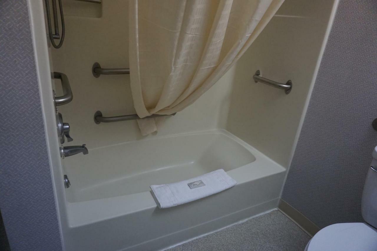 Centerway Hotel Buffalo Tonawanda Bagian luar foto