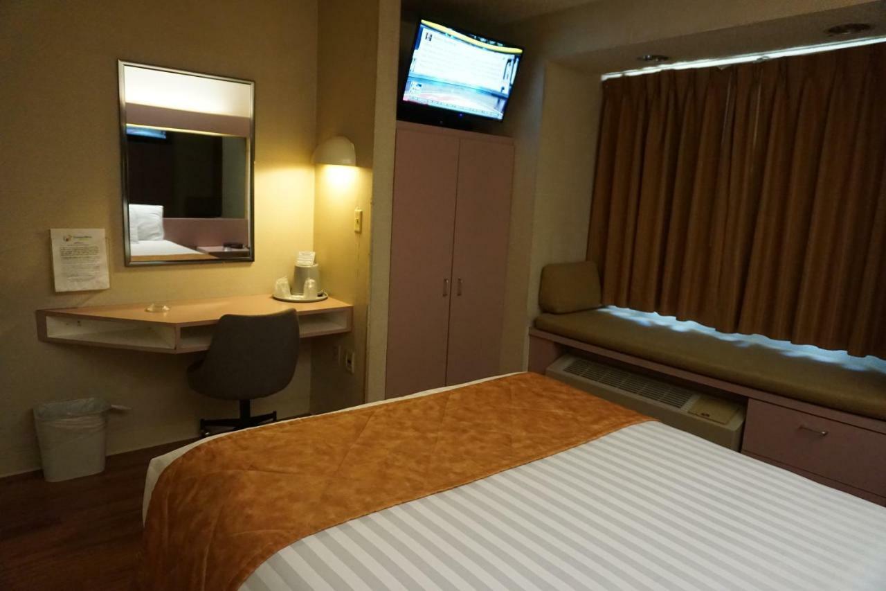 Centerway Hotel Buffalo Tonawanda Bagian luar foto